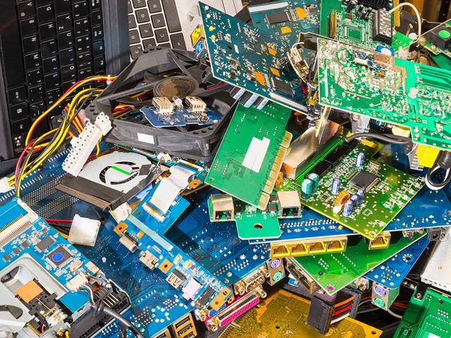 Electronics waste recycling